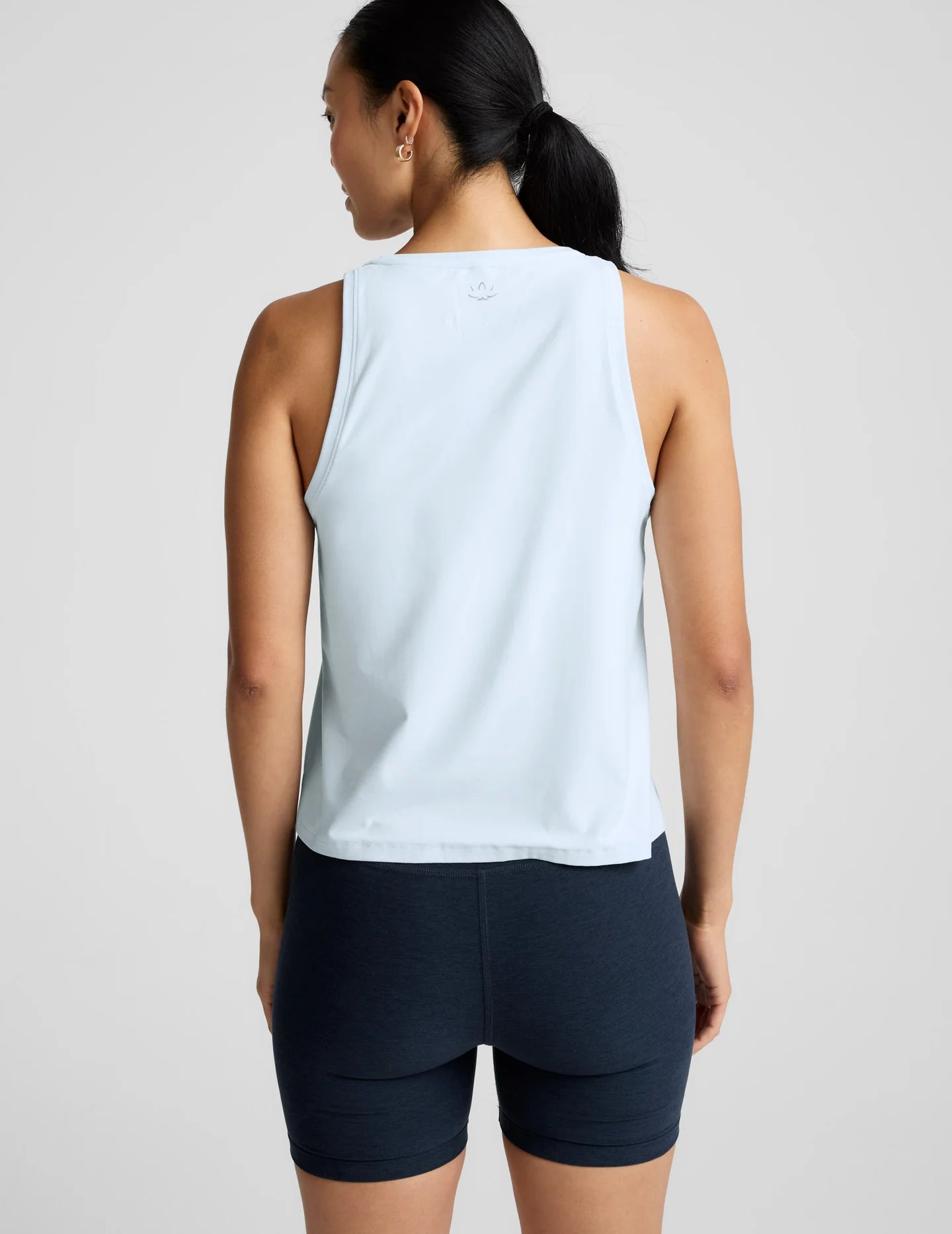 Featherweight rebalance tank