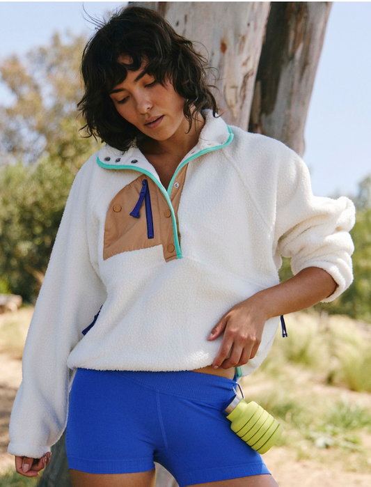 HIT THE SLOPES PULLOVER