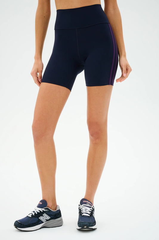 AIRWEIGHT HW SHORT VIOLETA