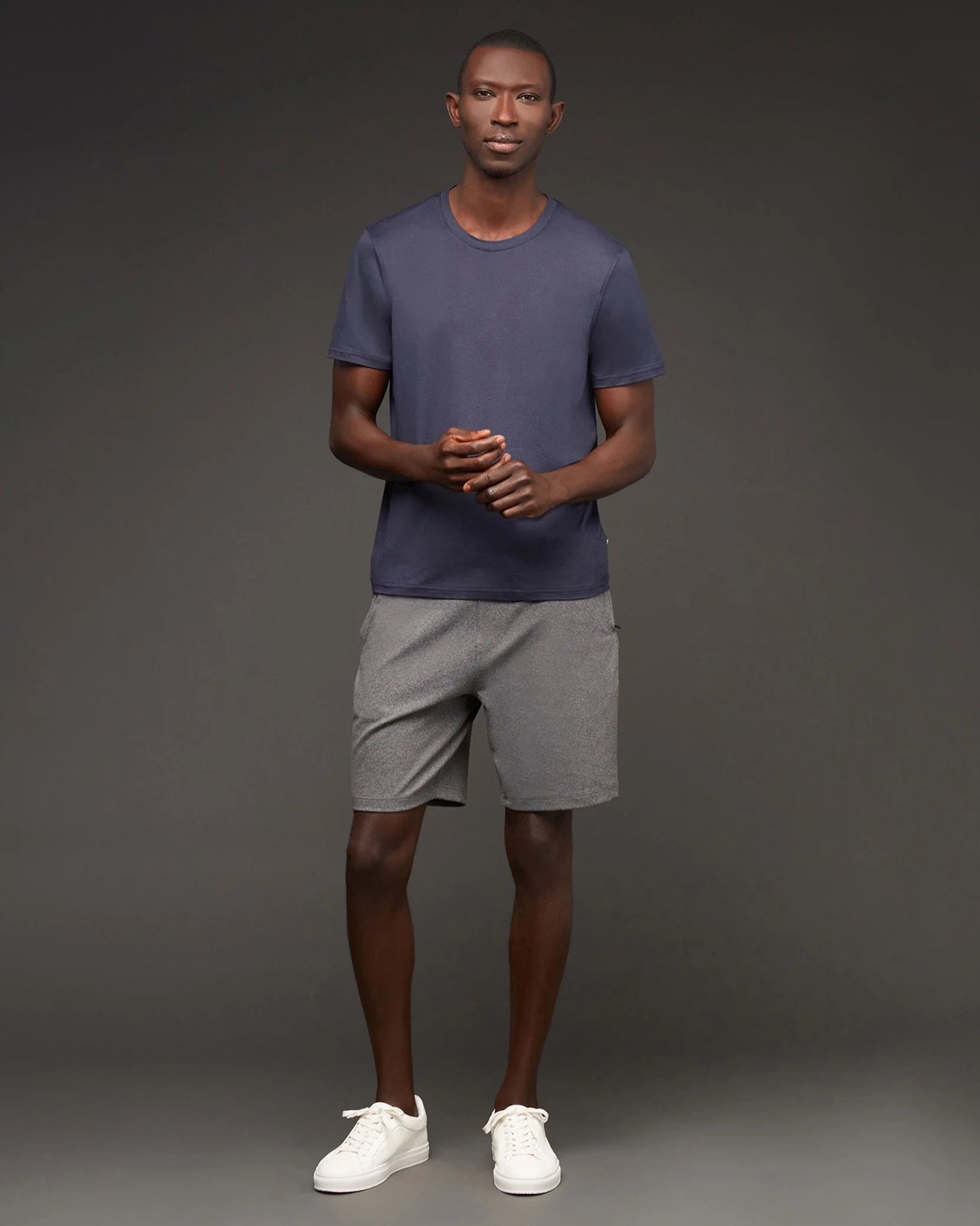 EVERYDAY SHORT GRIS OBSCURO